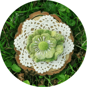 Grande Barette Florale Verte Claire